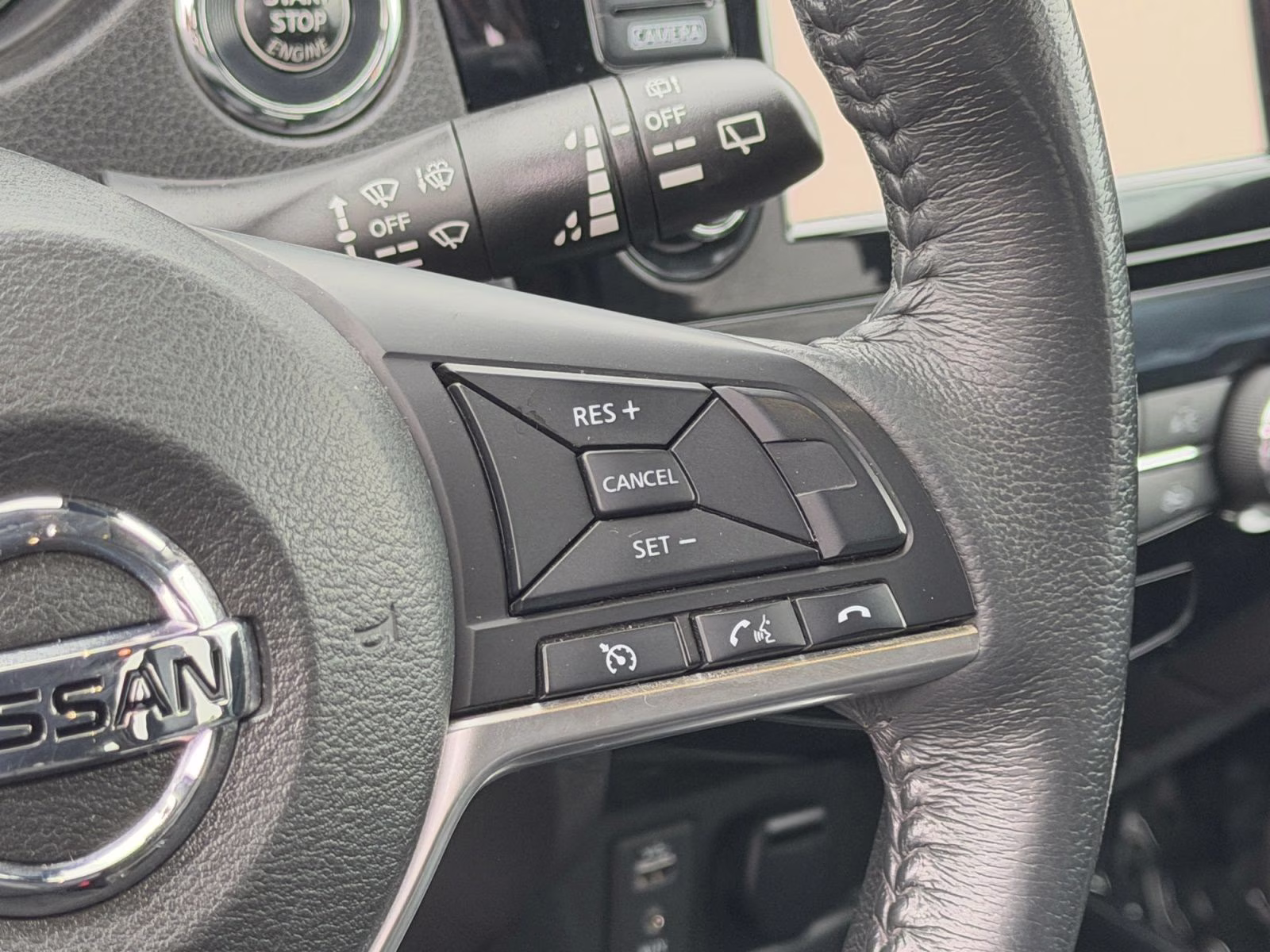 2017 Magnetic Black Nissan Rogue SL AWD SUV