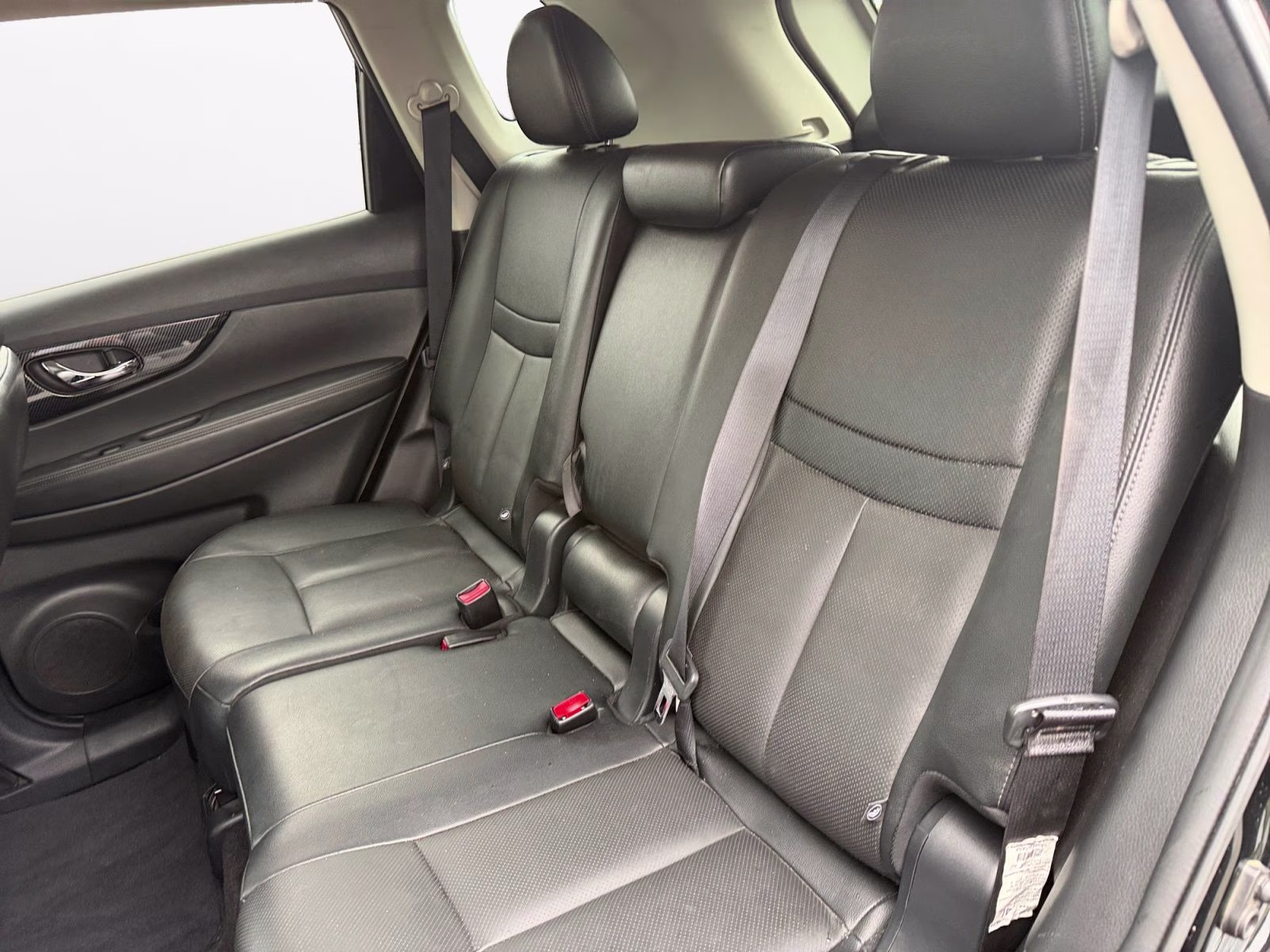 2017 Magnetic Black Nissan Rogue SL AWD SUV