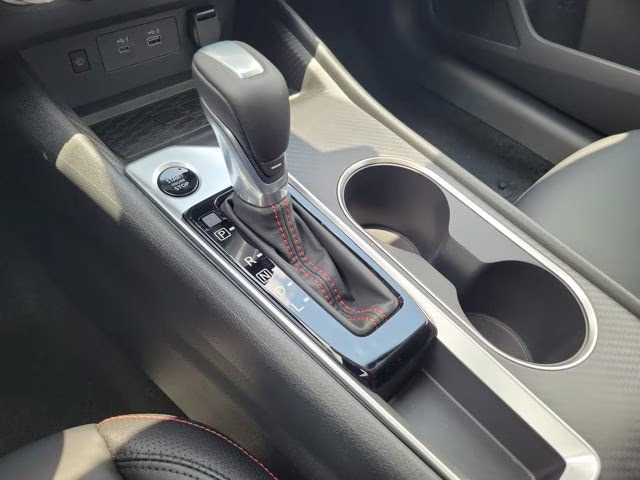 2026 Pearl White/Super Black Nissan Altima 2.5 SR FWD Sedan