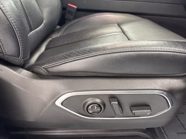 2024 Baltic Gray Metallic Clearcoat Jeep Wagoneer L Series III 4X4 SUV