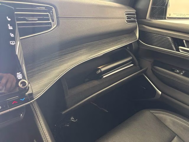 2024 Baltic Gray Metallic Clearcoat Jeep Wagoneer L Series III 4X4 SUV