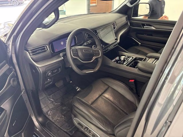2024 Baltic Gray Metallic Clearcoat Jeep Wagoneer L Series III 4X4 SUV