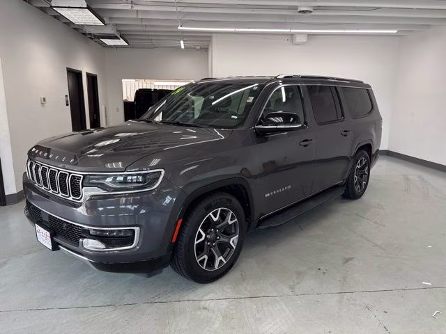 2024 Baltic Gray Metallic Clearcoat Jeep Wagoneer L Series III 4X4 SUV