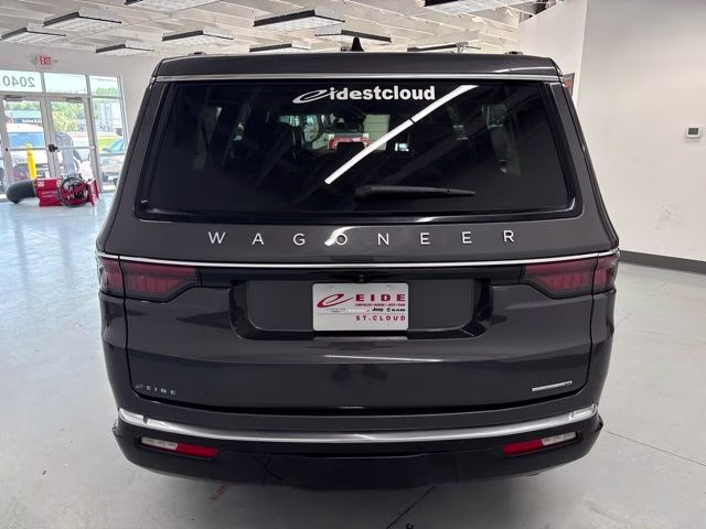 2024 Baltic Gray Metallic Clearcoat Jeep Wagoneer L Series III 4X4 SUV