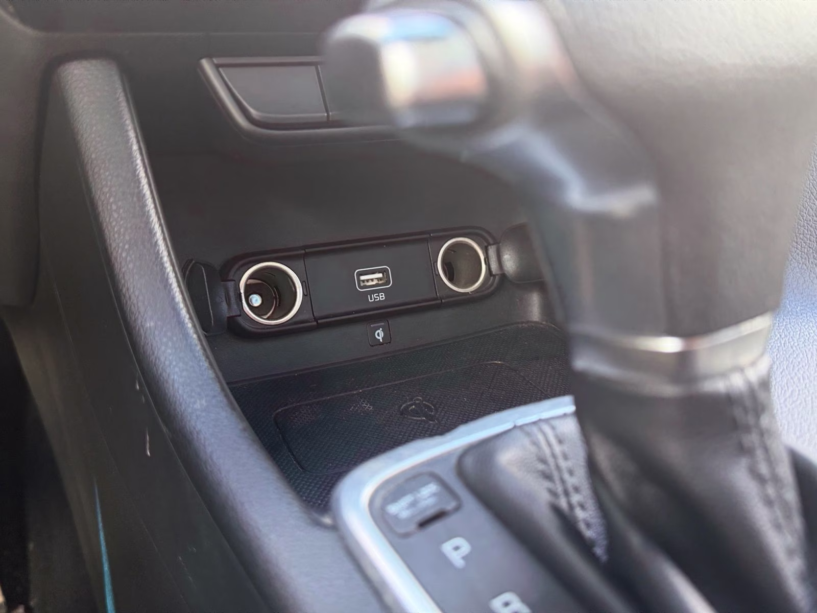 2020 Snow White Pearl Kia Sportage S AWD SUV