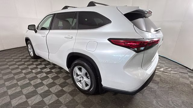 2023 Pearl Toyota Highlander L FWD SUV