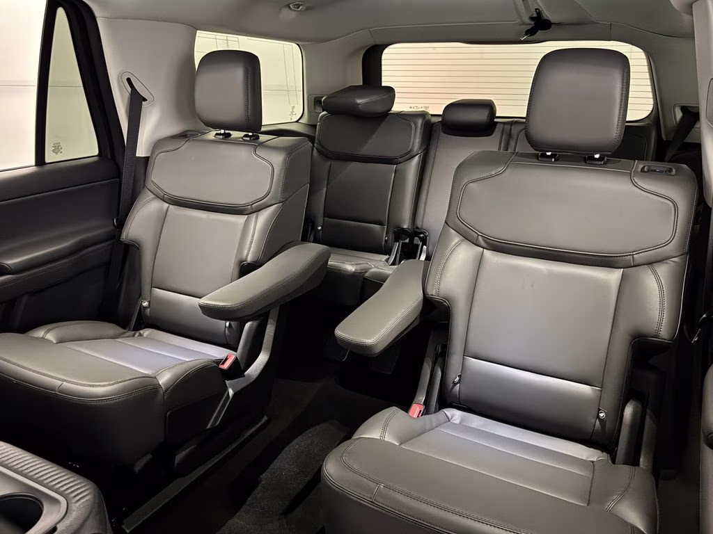 2026 Agate Black Metallic Ford Expedition Active RWD SUV