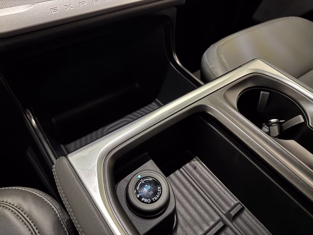 2026 Agate Black Metallic Ford Expedition Active RWD SUV