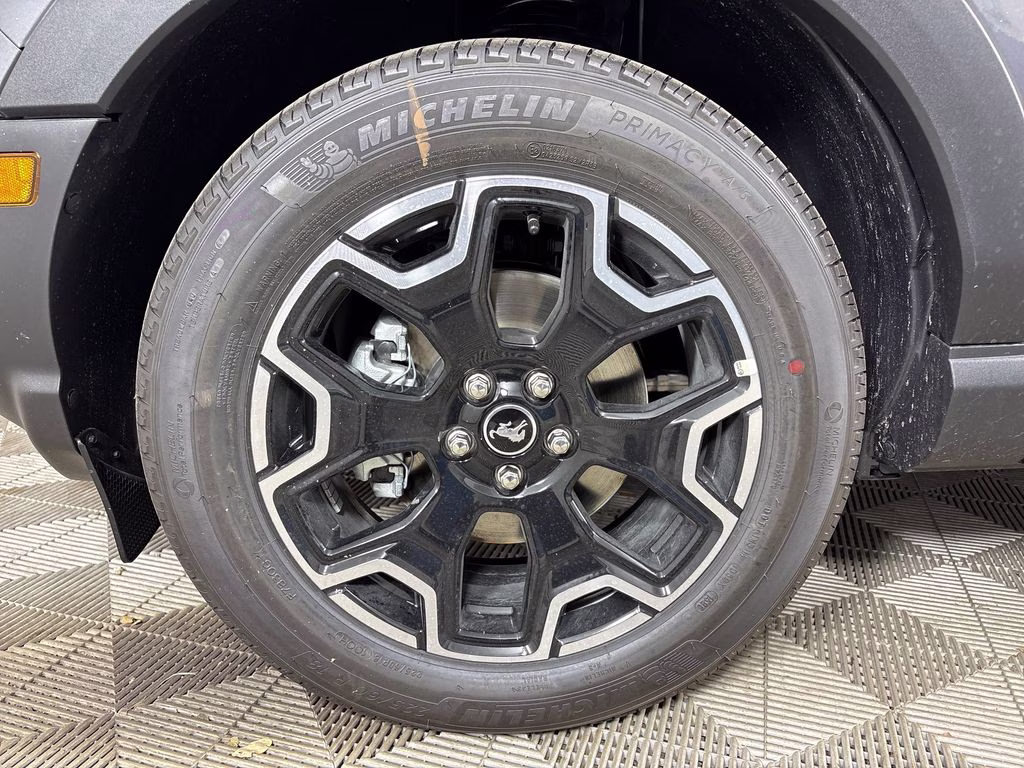 2026 Gray Metallic Ford Bronco Sport Outer Banks 4X4 SUV