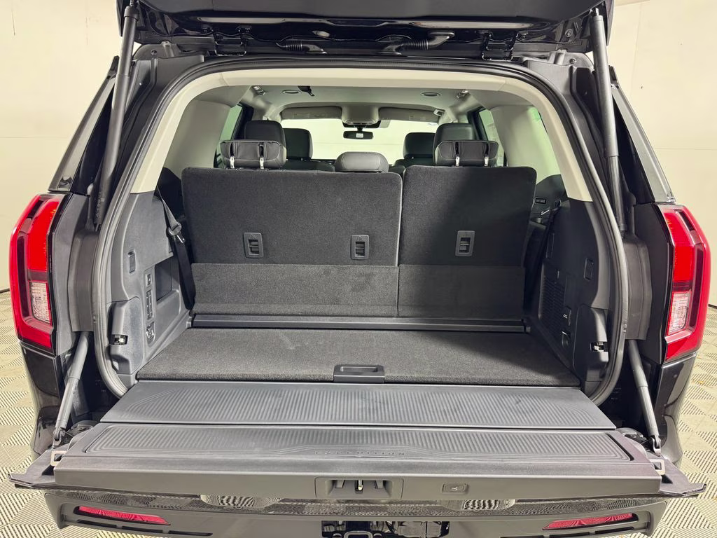 2026 Agate Black Metallic Ford Expedition Active RWD SUV