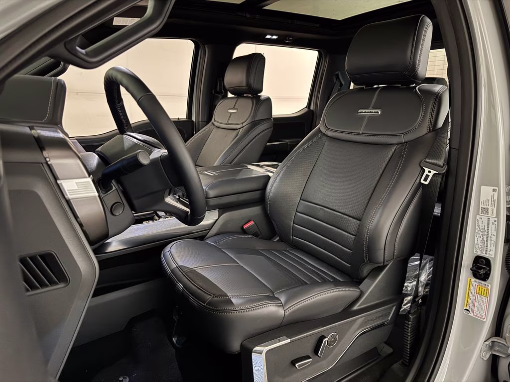 2026 Avalanche Ford F-150 Platinum 4X4 Truck