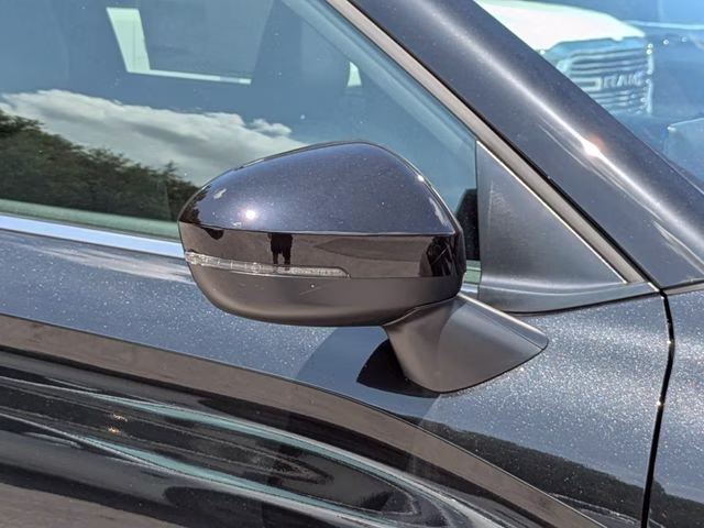 2026 Black Diamond Mitsubishi Outlander LE FWD SUV