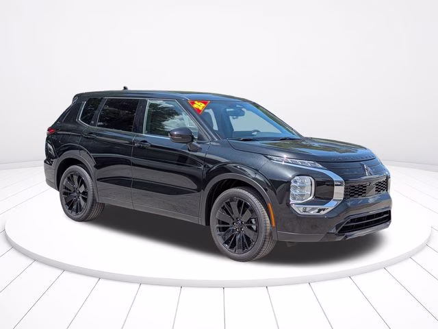 2026 Black Diamond Mitsubishi Outlander LE FWD SUV