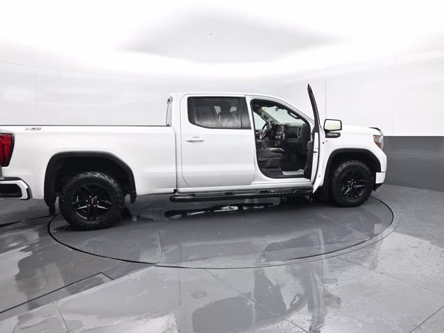 2021 White GMC Sierra 1500 Elevation 4X4 Truck