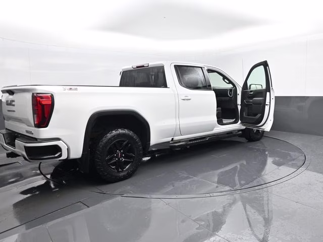 2021 White GMC Sierra 1500 Elevation 4X4 Truck