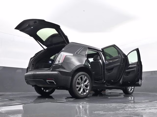 2020 Stellar Black Metallic Cadillac XT5 Sport AWD SUV