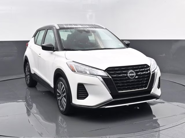 2023 Aspen White/Super Black Nissan Kicks SV FWD SUV
