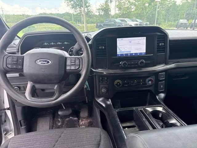 2023 Oxford White Ford F-150 XL Crew Cab Pickup RWD Truck