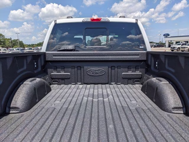 2026 Oxford White Ford F-150 XLT 4X4 Truck