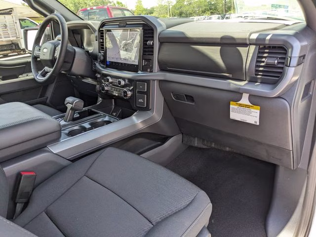 2026 Oxford White Ford F-150 XLT 4X4 Truck