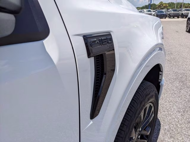 2026 Oxford White Ford F-150 XLT 4X4 Truck