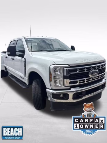 2025 Oxford White Ford Super Duty F-350 DRW XLT 4X4 Truck