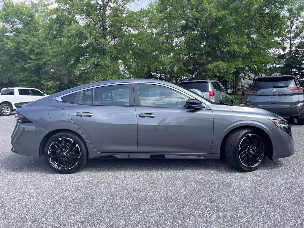 2026 Gun Metallic Nissan Sentra SR FWD Sedan