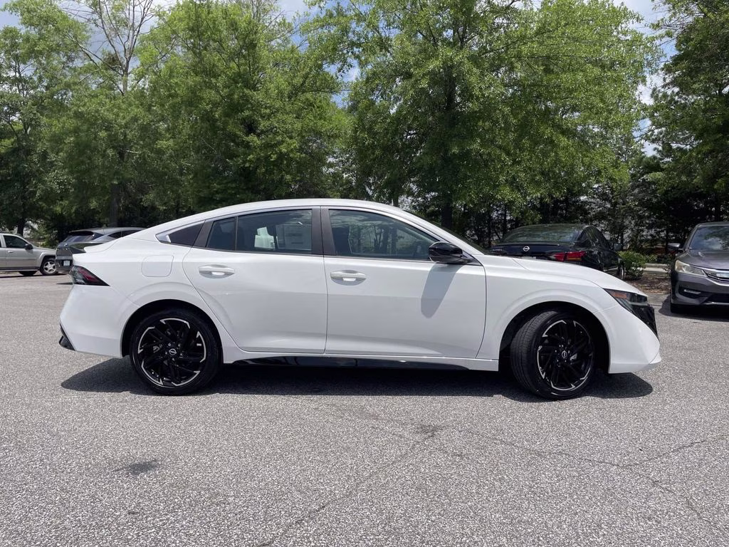 2026 Aspen White Tricoat Nissan Sentra SR FWD Sedan
