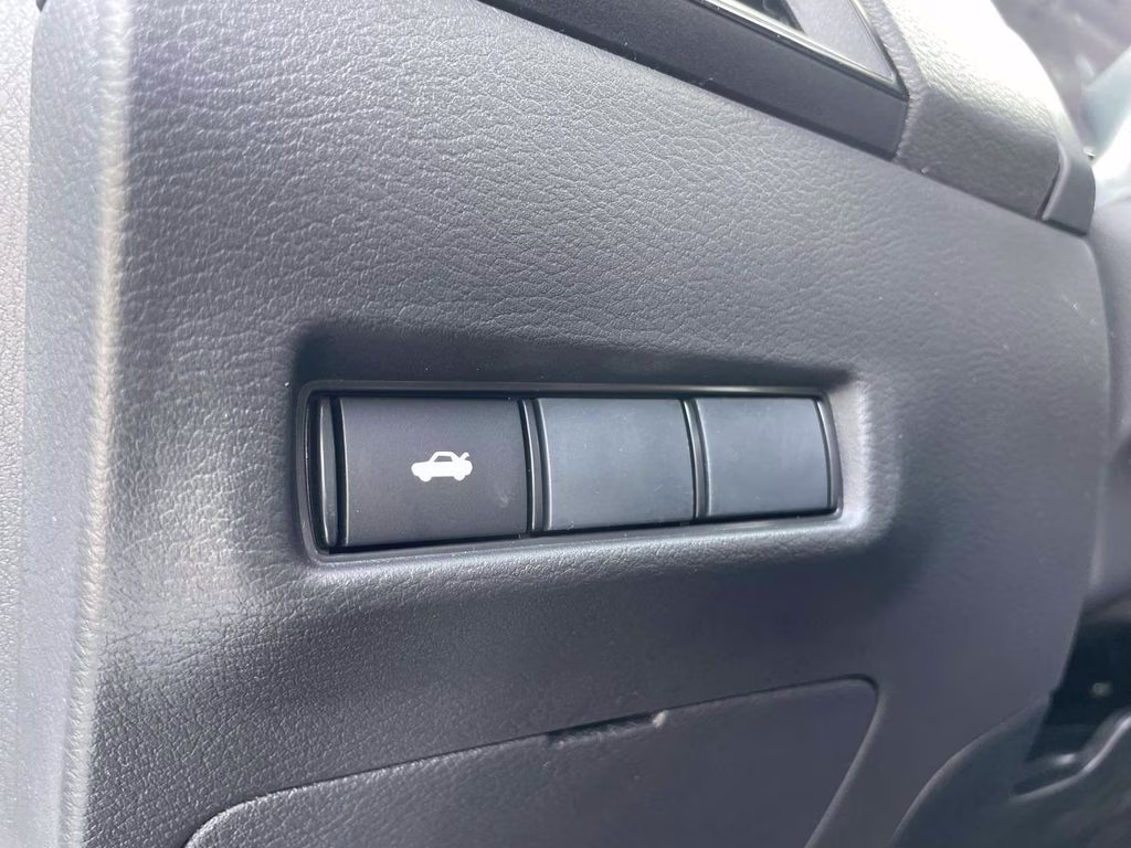 2026 Gun Metallic Nissan Sentra SR FWD Sedan