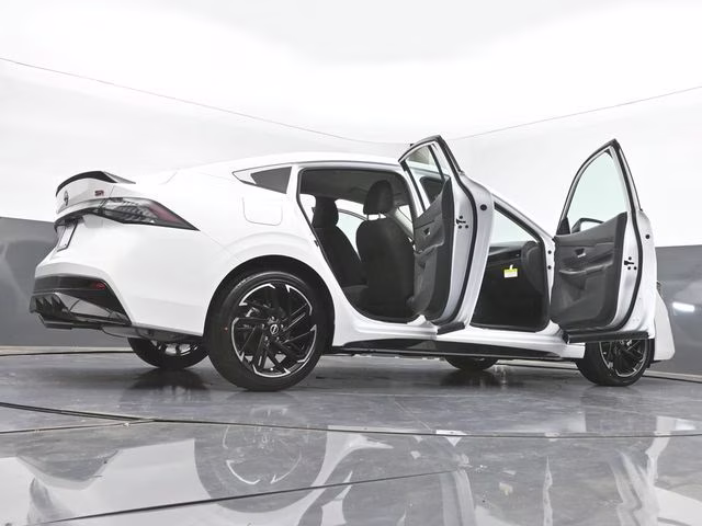 2026 Aspen White Tricoat Nissan Sentra SR FWD Sedan