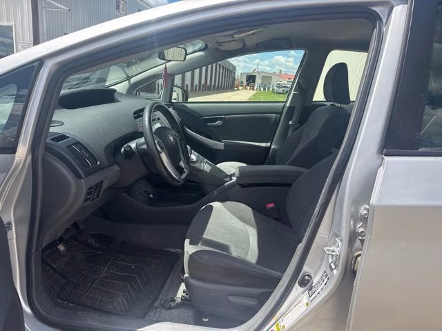 2010 Silver Toyota Prius III FWD Hatchback