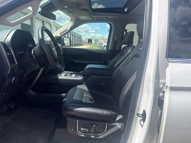 2020 White Ford Expedition Max Platinum 4X4 SUV