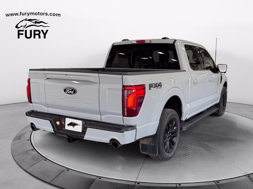 2024 Avalanche Gray Ford F-150 Lariat FX4 Black Appearance w/Tow Pkg 4X4 Truck
