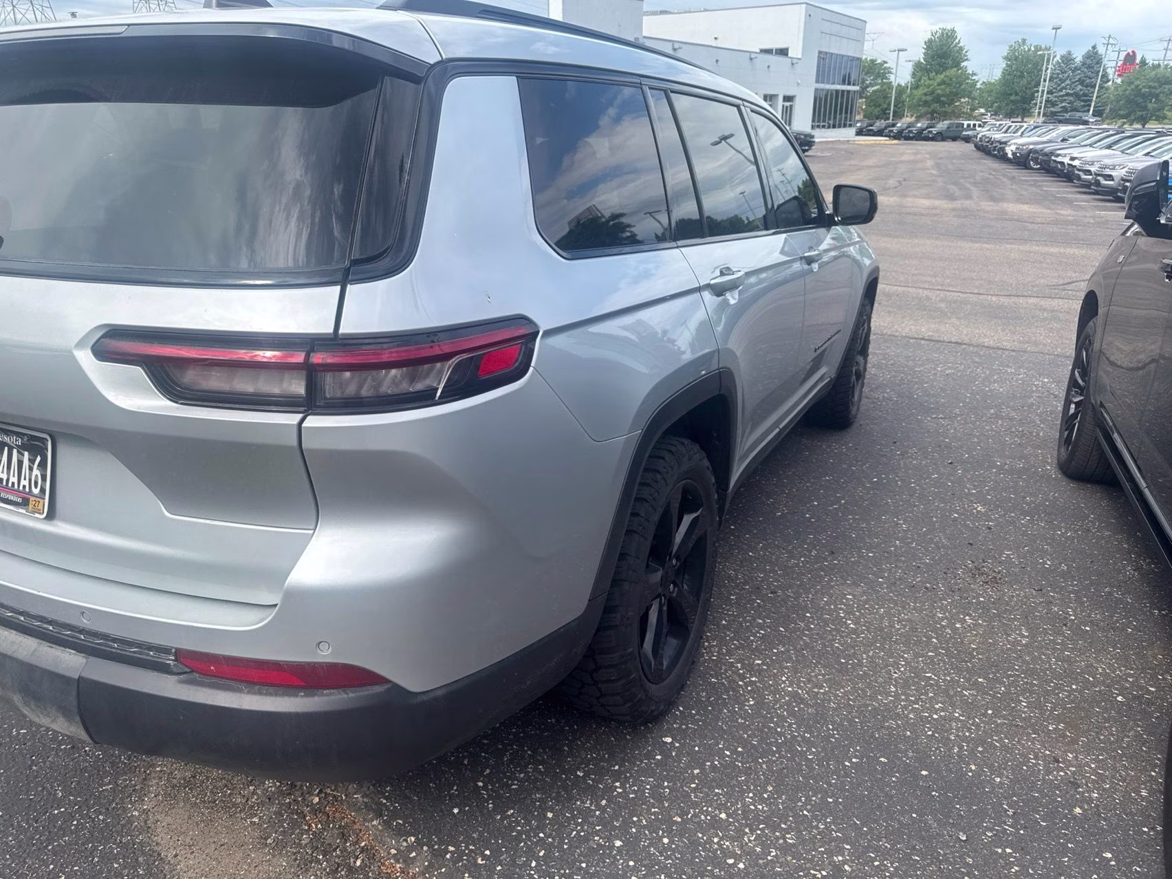 2023 Silver Zynith Jeep Grand Cherokee L Altitude 4X4 SUV