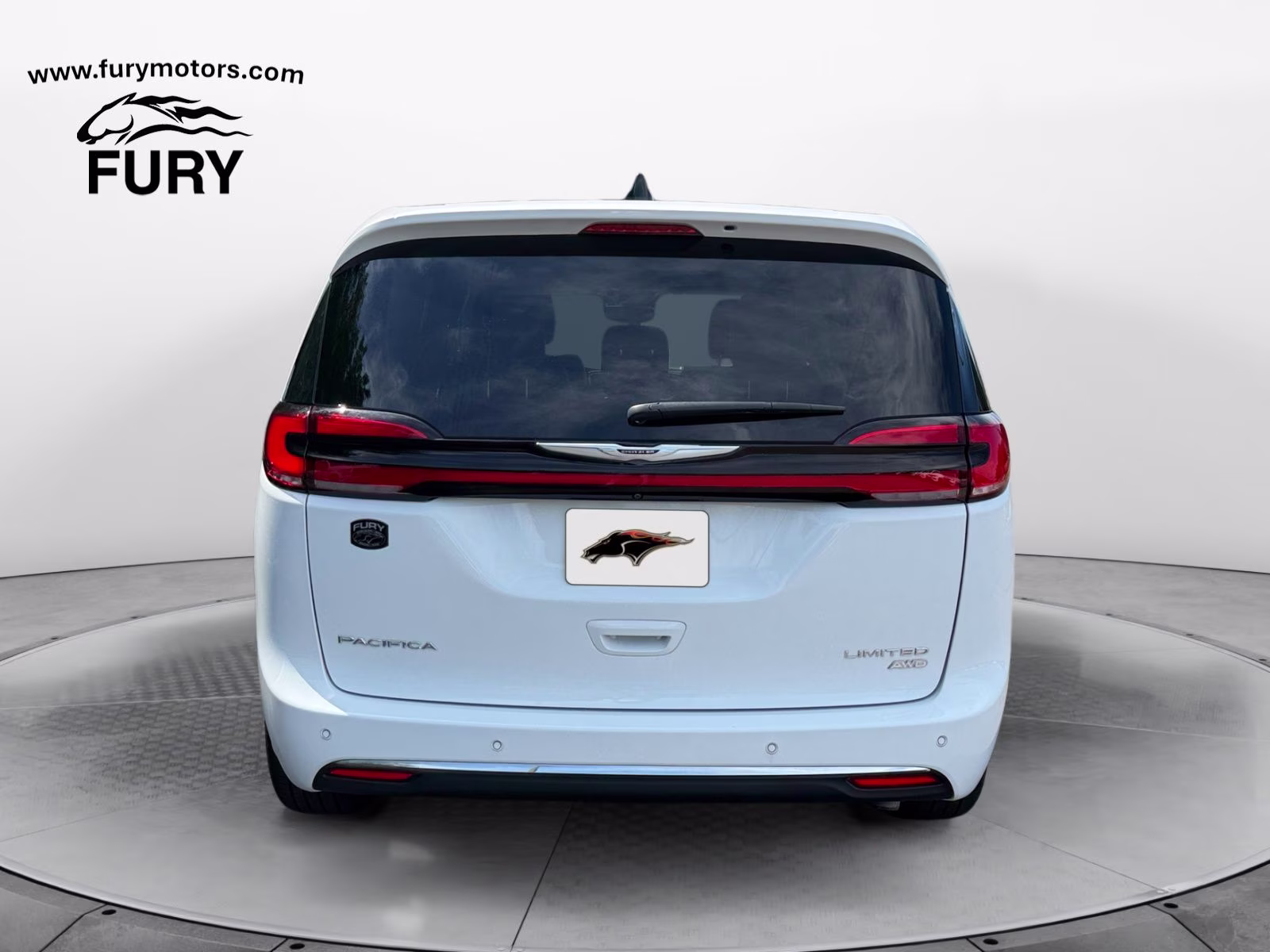 2024 Bright White Clearcoat Chrysler Pacifica Limited AWD Van