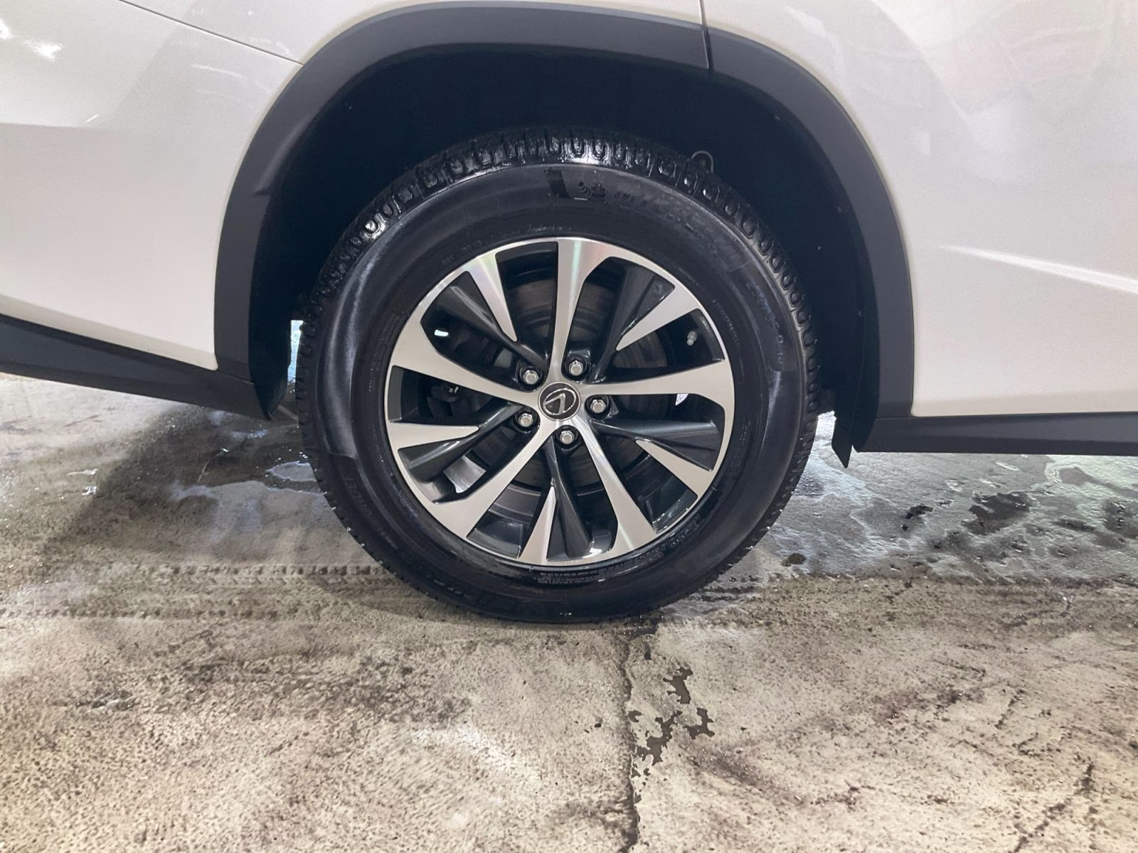 2022 White Pearl Lexus RX 350L AWD SUV