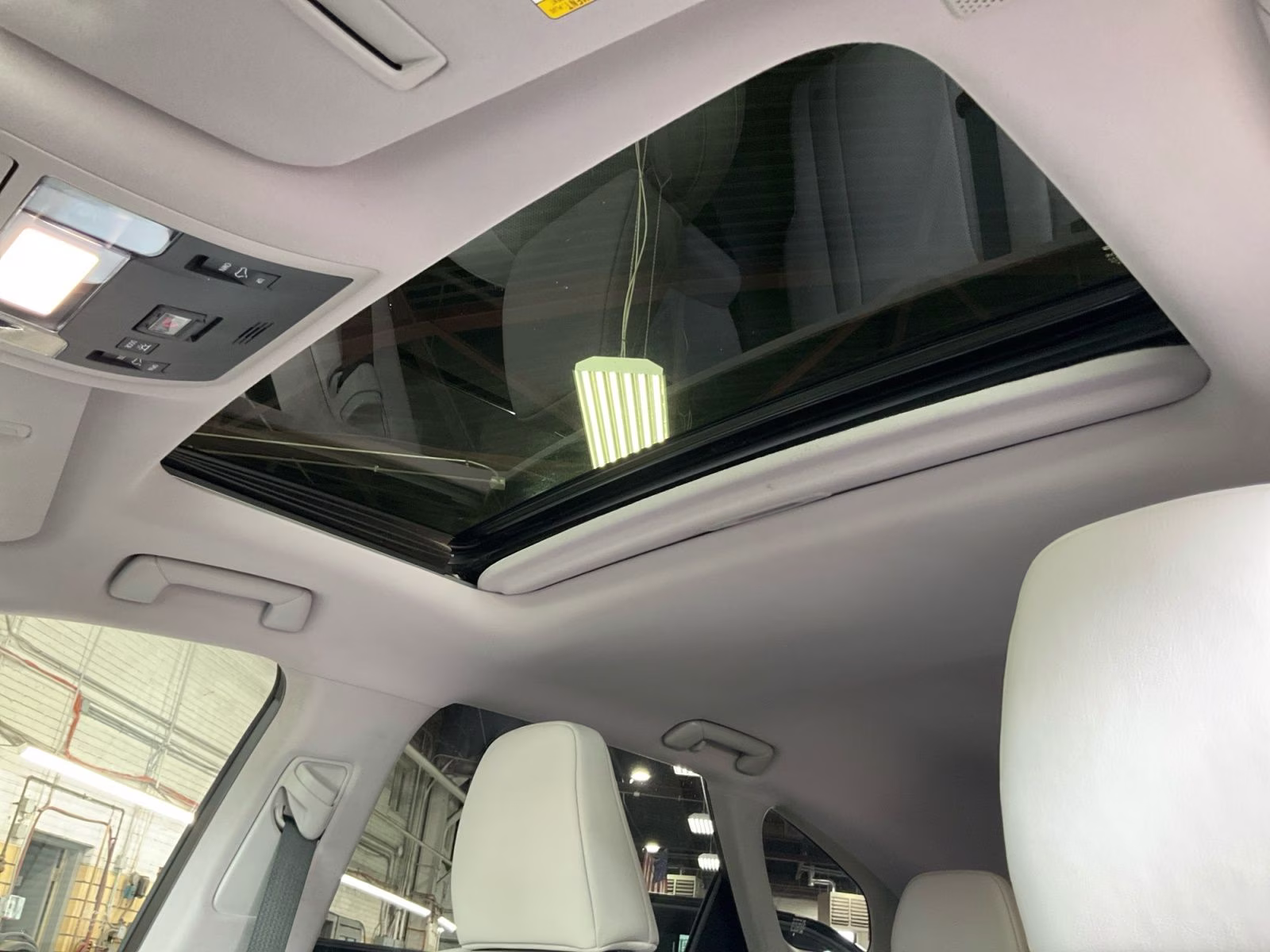 2022 White Pearl Lexus RX 350L AWD SUV
