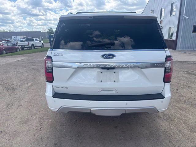 2020 White Ford Expedition Max Platinum 4X4 SUV
