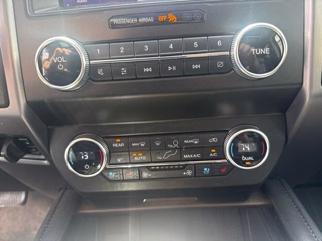 2020 White Ford Expedition Max Platinum 4X4 SUV