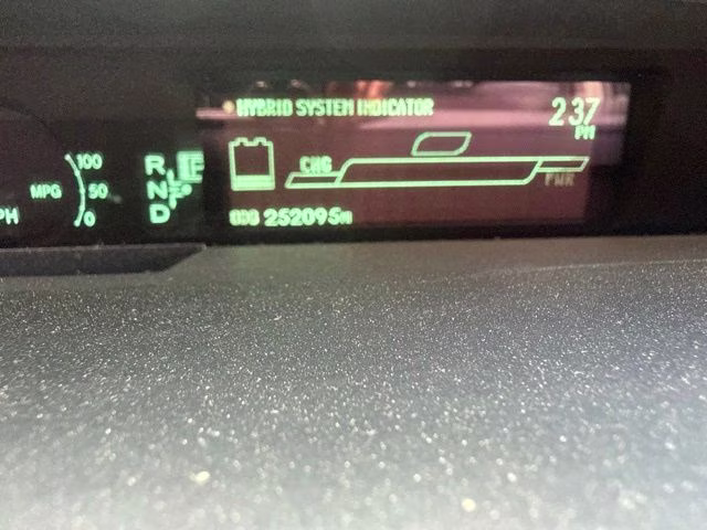 2010 Silver Toyota Prius III FWD Hatchback