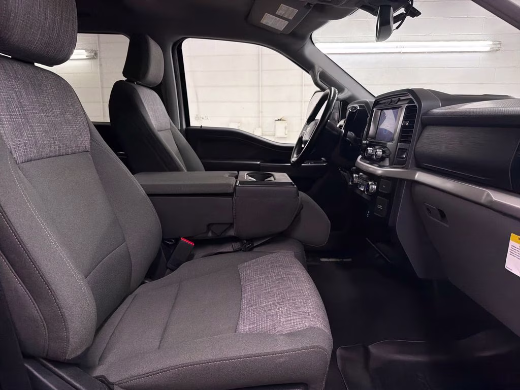 2023 Oxford White Ford F-150 XLT 4X4 Truck
