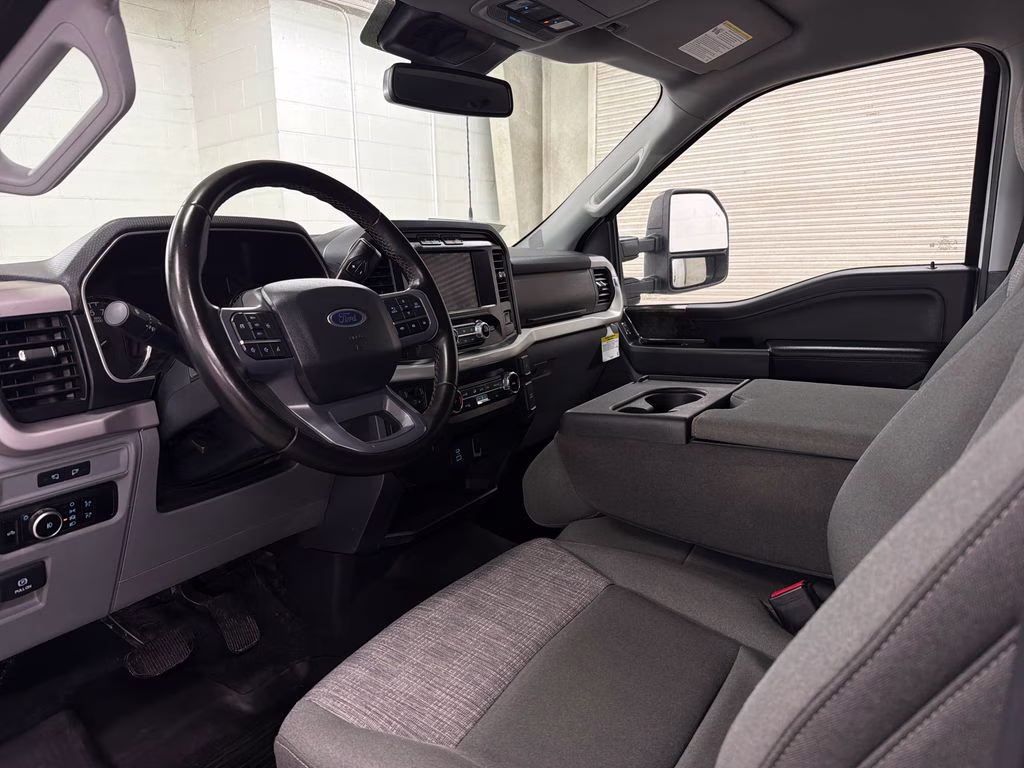 2023 Oxford White Ford F-150 XLT 4X4 Truck