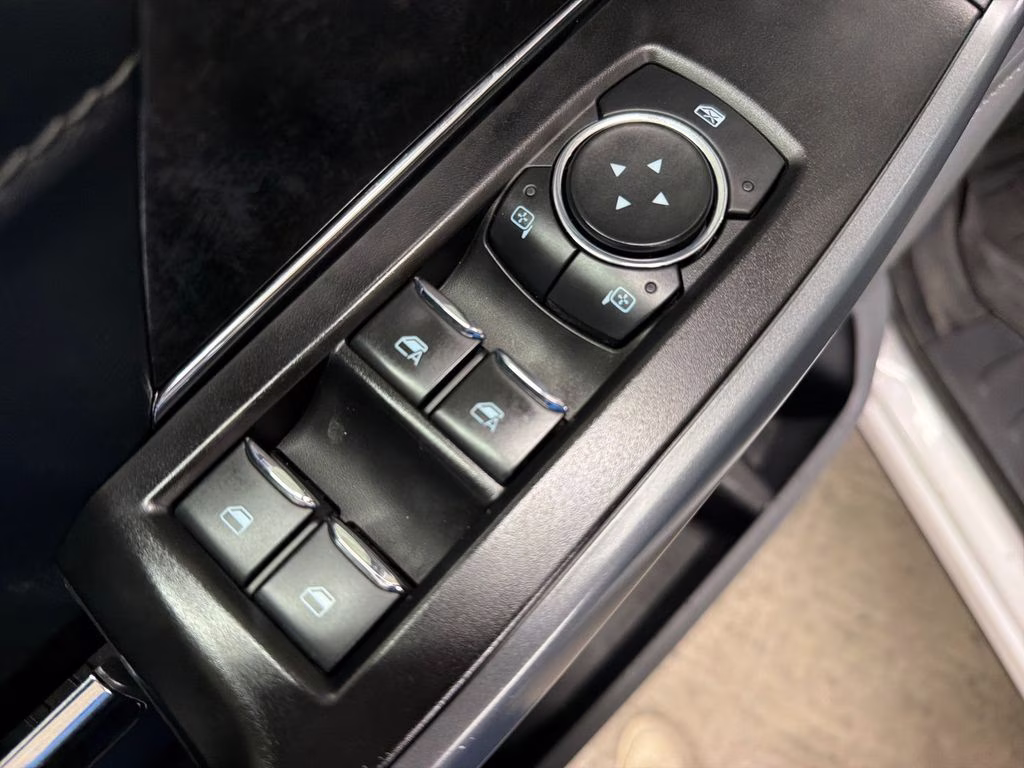 2023 Oxford White Ford F-150 XLT 4X4 Truck