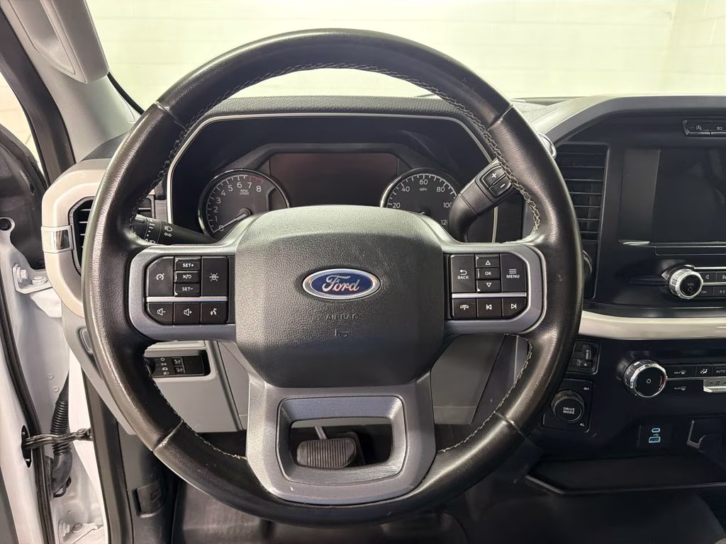 2023 Oxford White Ford F-150 XLT 4X4 Truck