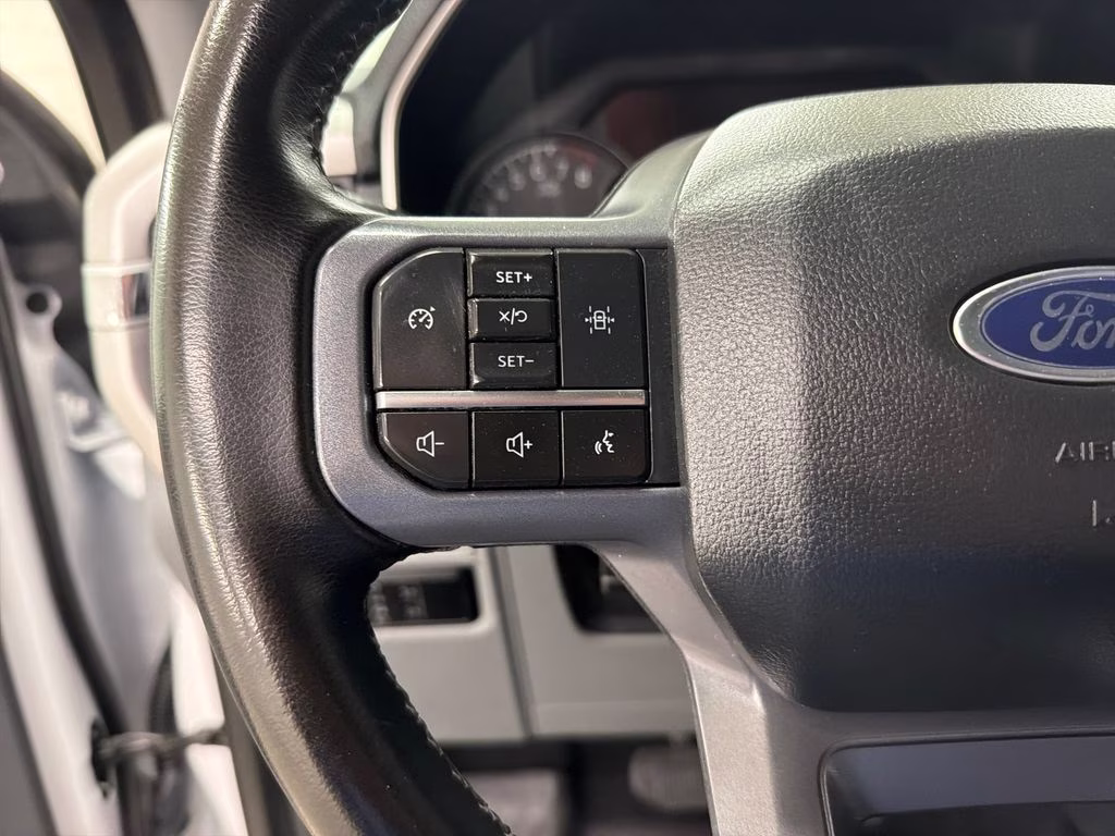 2023 Oxford White Ford F-150 XLT 4X4 Truck