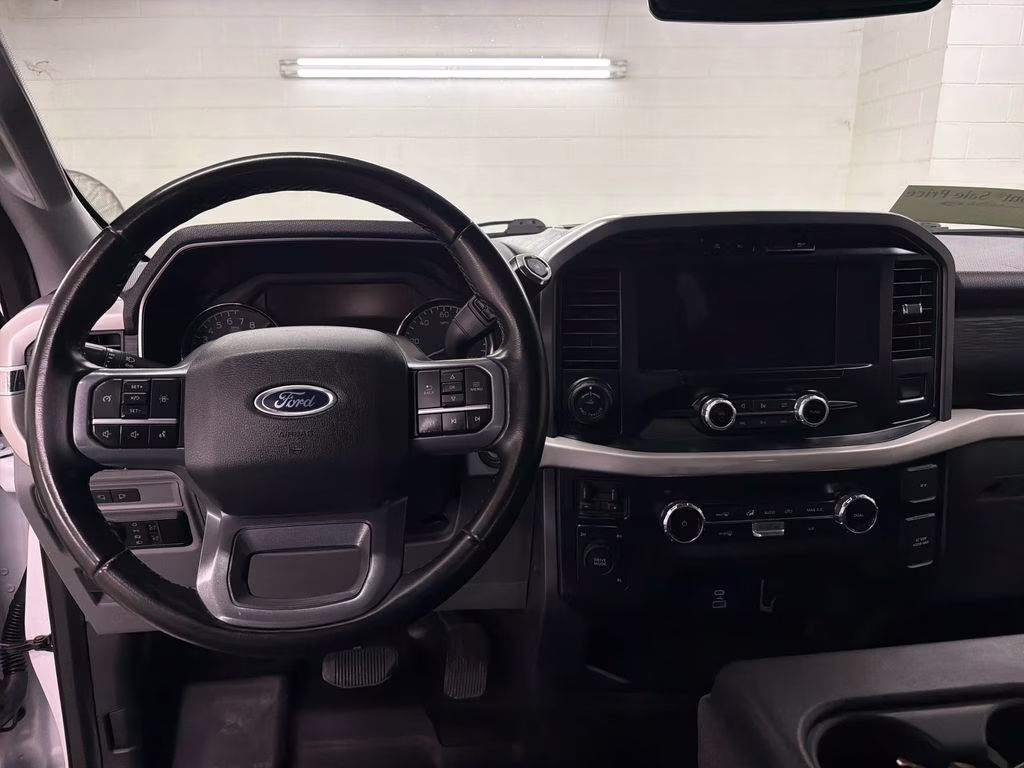 2023 Oxford White Ford F-150 XLT 4X4 Truck