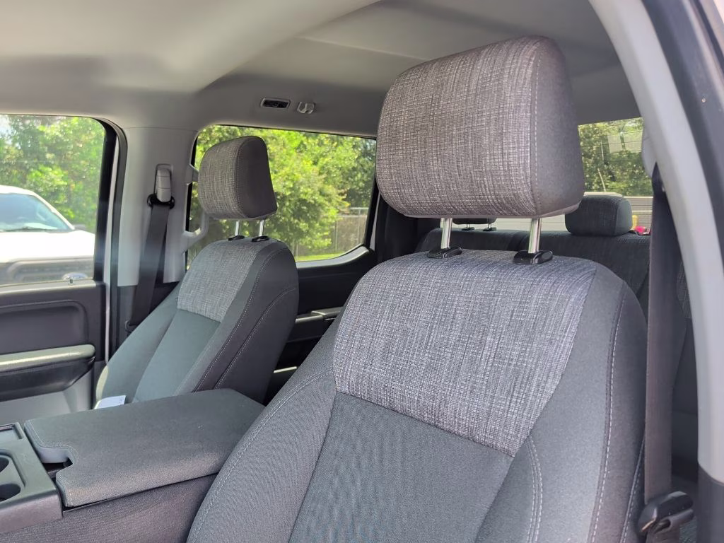 2023 Oxford White Ford F-150 XLT 4X4 Truck