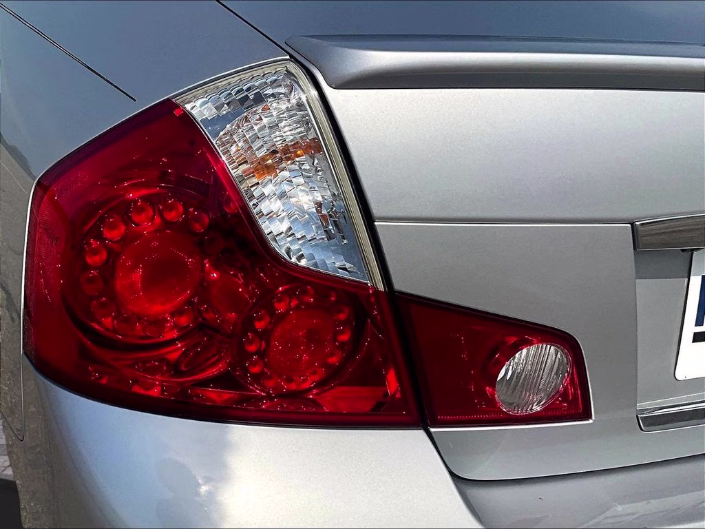 2006 Liquid Platinum Metallic INFINITI M35 Base RWD Sedan