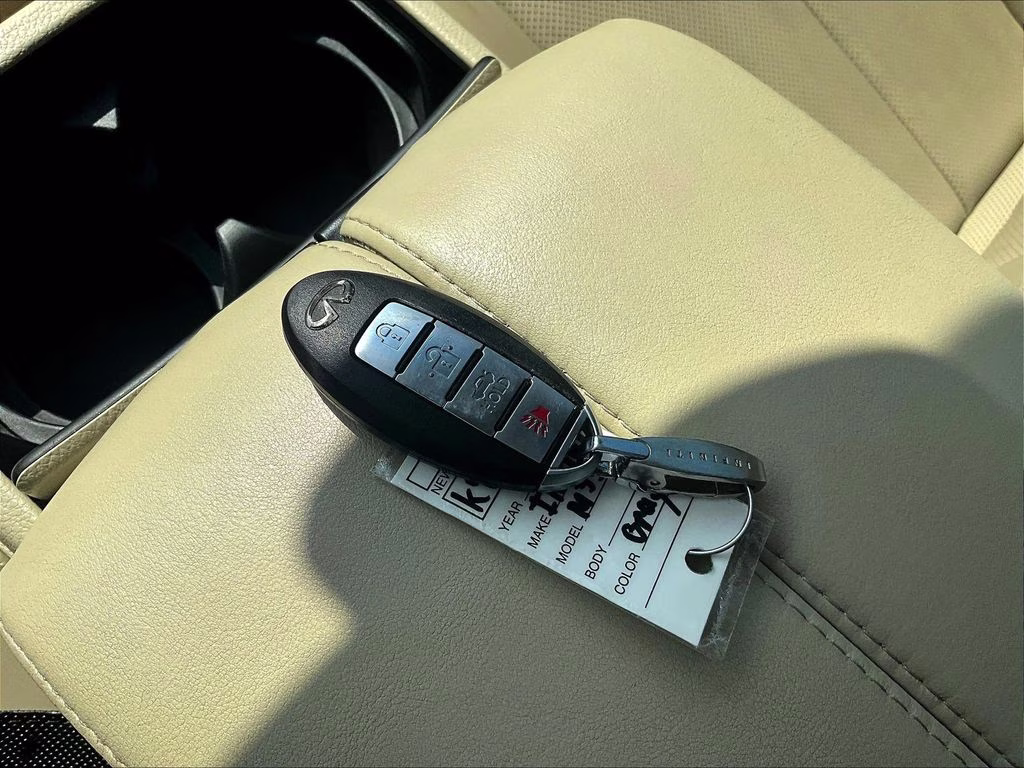 2006 Liquid Platinum Metallic INFINITI M35 Base RWD Sedan