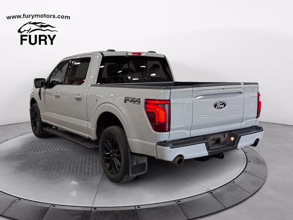 2024 Avalanche Gray Ford F-150 Lariat FX4 Black Appearance w/Tow Pkg 4X4 Truck